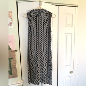 Vintage Y2K dress black and white zig zag pattern